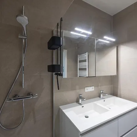 Lecomte - The Shoreline Paradise 45 Apartment