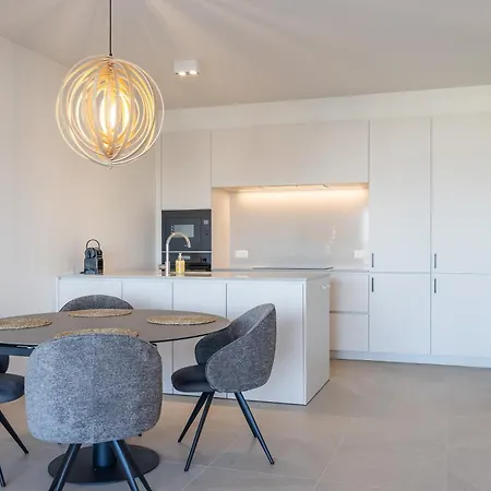 Lecomte - The Shoreline Paradise 45 *